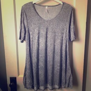 LuLaRoe Perfect T
